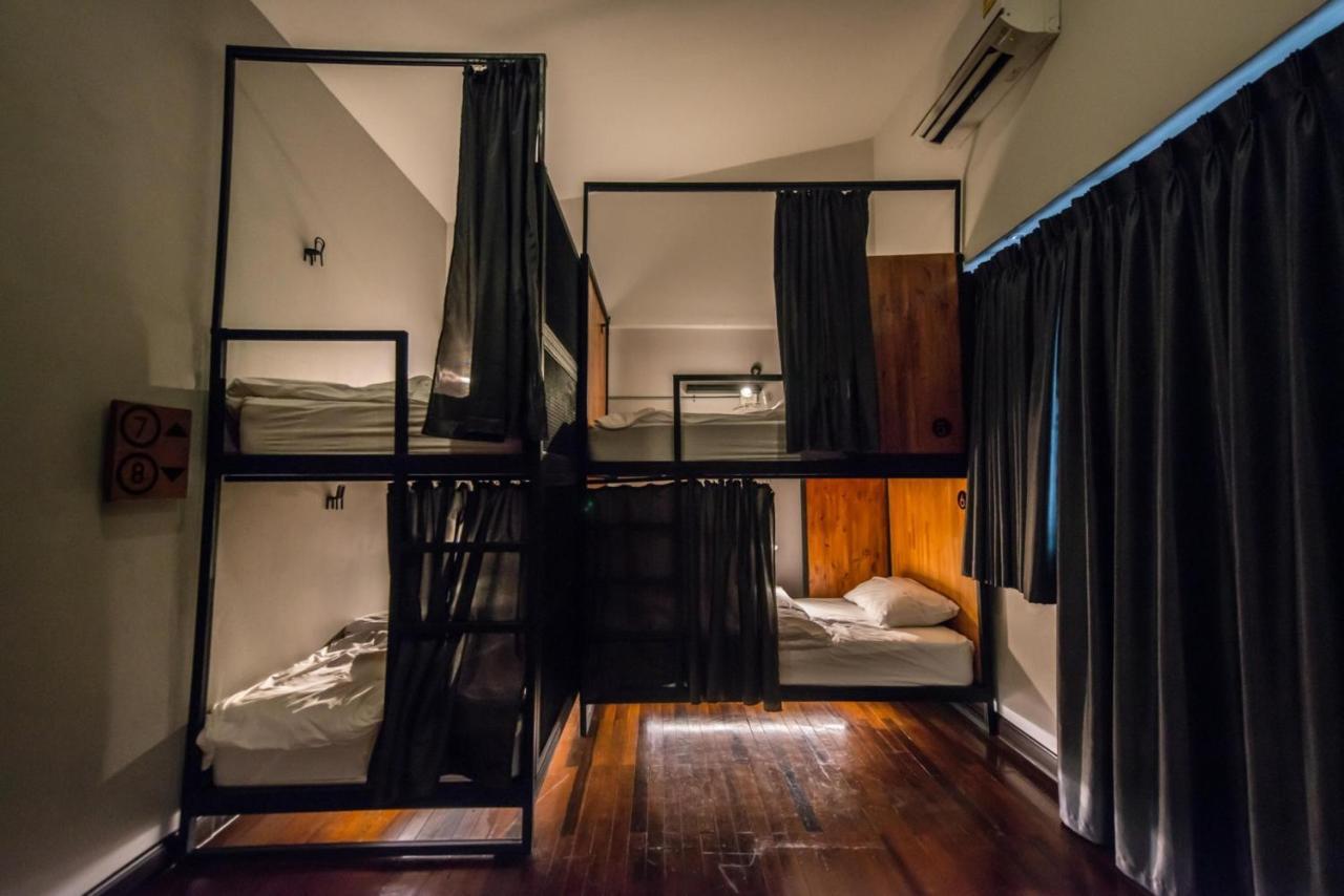 4Share Hostel (Adults Only) Bangkok Exterior photo