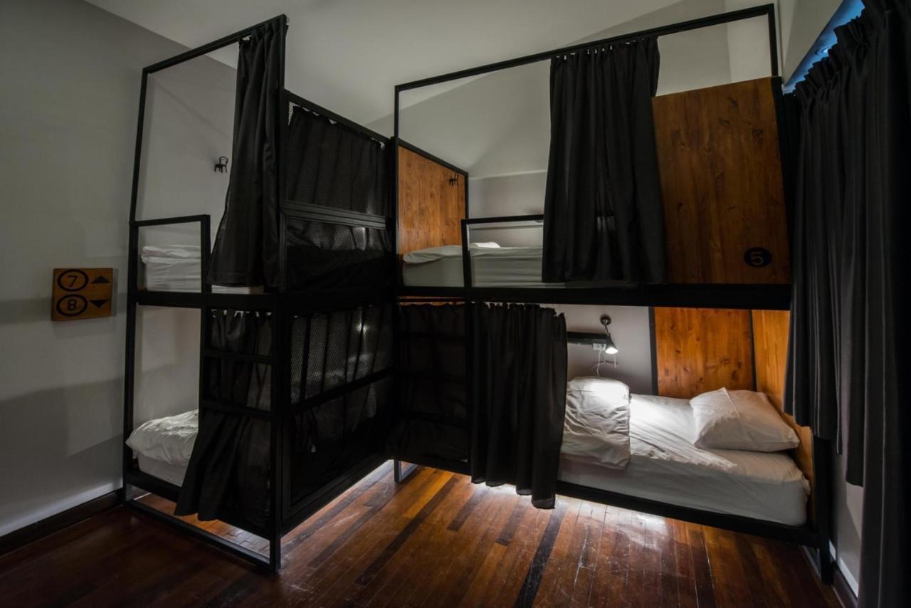 4Share Hostel (Adults Only) Bangkok Exterior photo