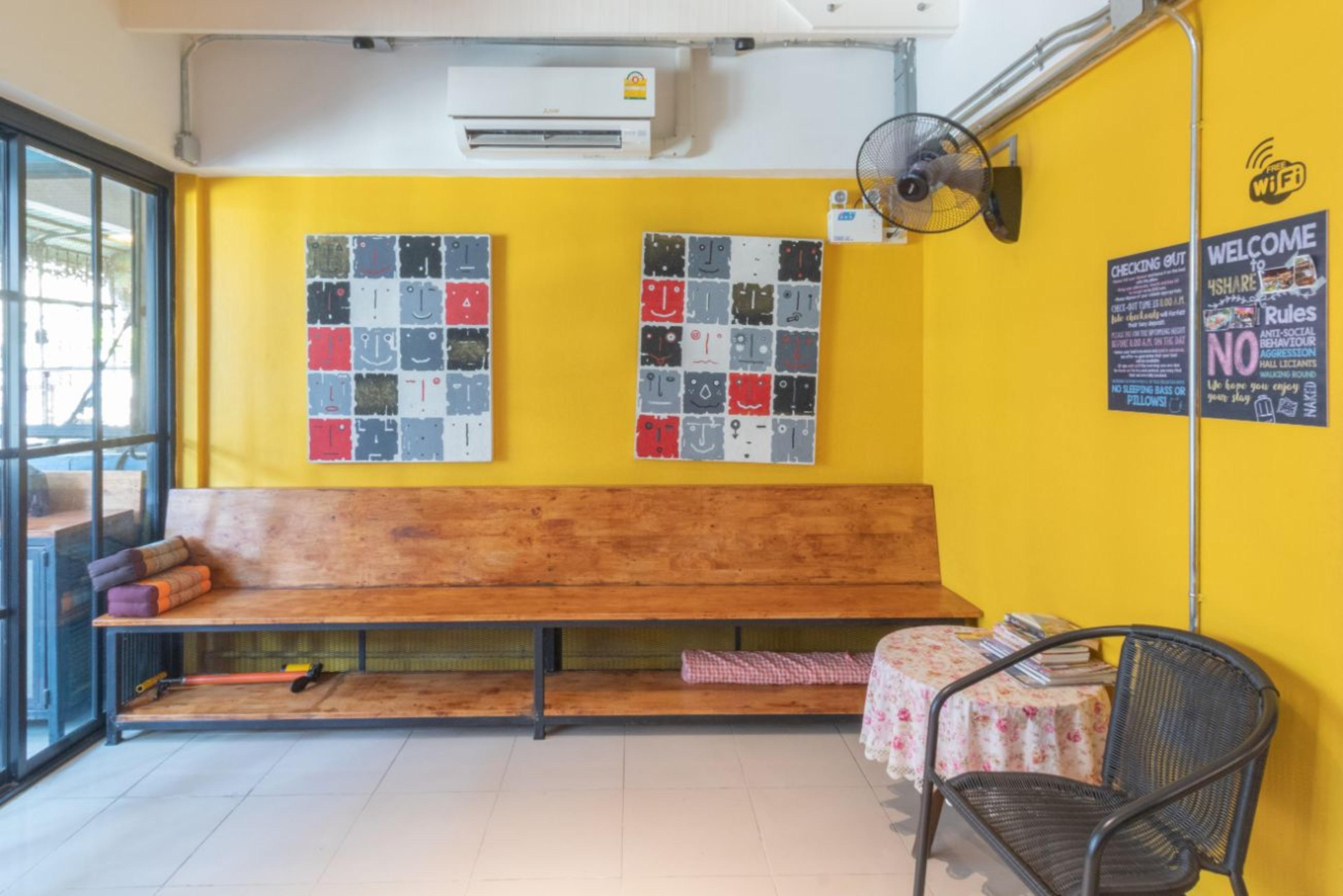 4Share Hostel (Adults Only) Bangkok Exterior photo