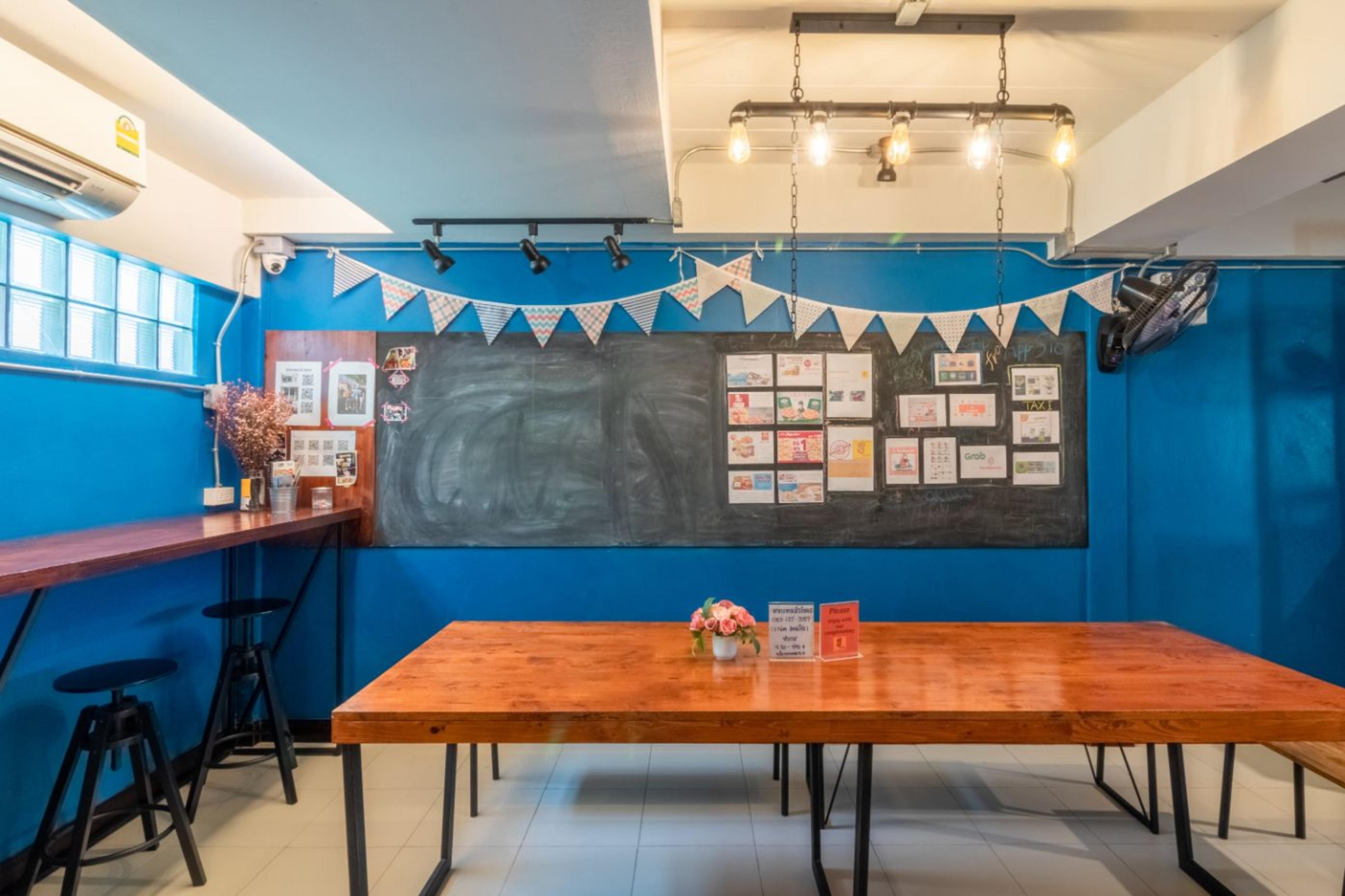 4Share Hostel (Adults Only) Bangkok Exterior photo